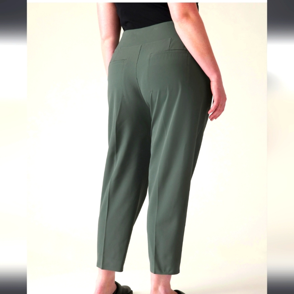 NWT Athena Endless Pants Green 22